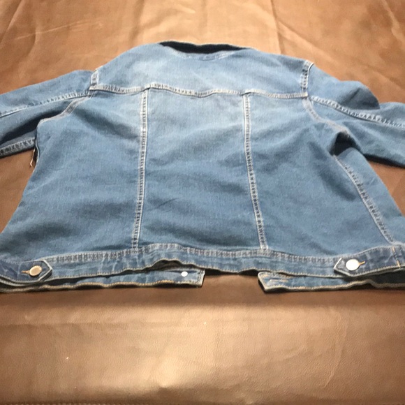 Jean jacket - Picture 4 of 4